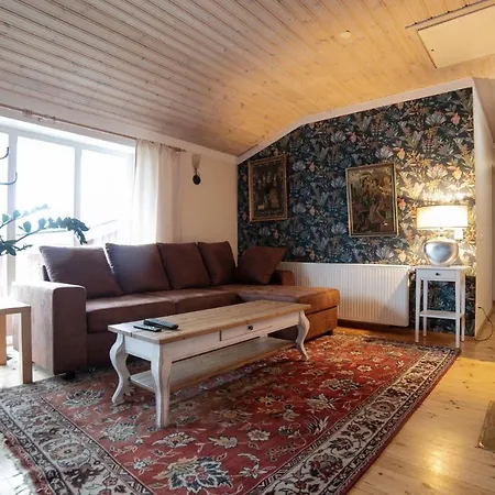 Hotel Roograhu Guesthouse&resto