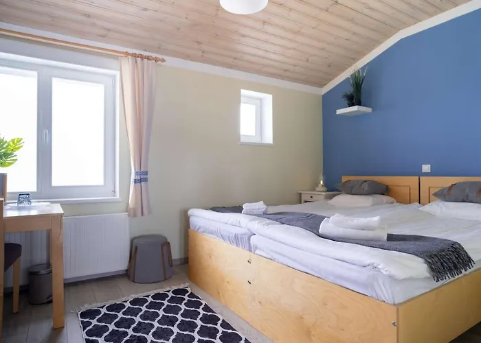 Roograhu Guesthouse&resto Hiiessaare